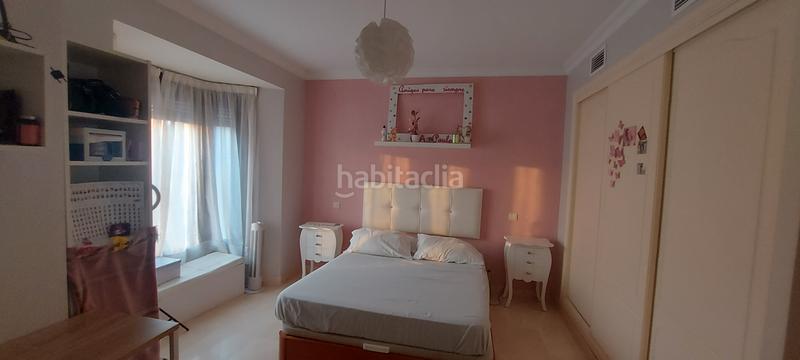 Foto 5b9b020d-bcf6-4cc6-bf84-629251160c44. Ático en calle de los fenicios 3 ?? ático dúplex con vistas al mar – 3 habitaciones, 2 terrazas y piscina comunitaria en Manilva
