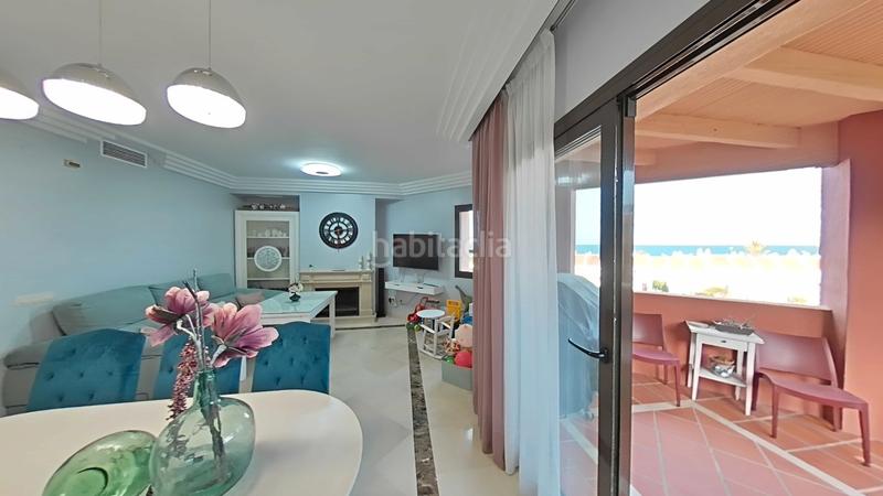 Foto e358d39b-59f9-4481-b2e1-6faf4f7d43e4. Ático en calle de los fenicios 3 ?? ático dúplex con vistas al mar – 3 habitaciones, 2 terrazas y piscina comunitaria en Manilva