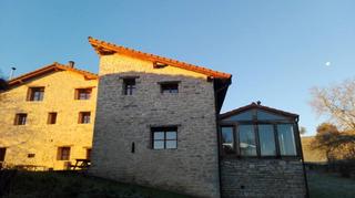 Casa en Gorbea auzoa 2. Conjunto de dos casas en ubicacin nica