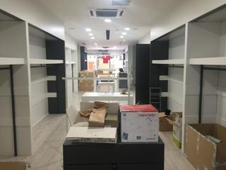 Local Comercial a Centro Histórico. Local com. en venta en gandia, 3 despachos.