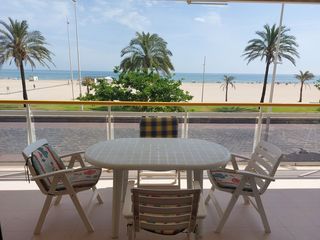 Miete Appartement in Passeig marítim de neptú 67. Apartamento en primera linea, playa de gandia