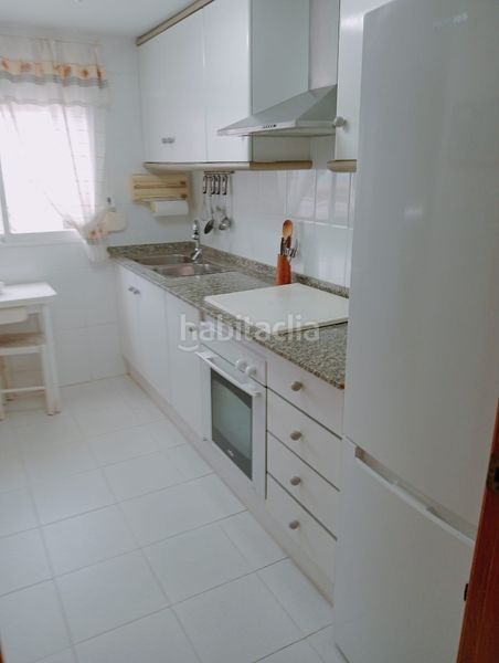 Foto 0cad69f3-2c61-4390-80bd-9661db549627. Apartament amb aparcament piscina a Playa de Gandía Gandia