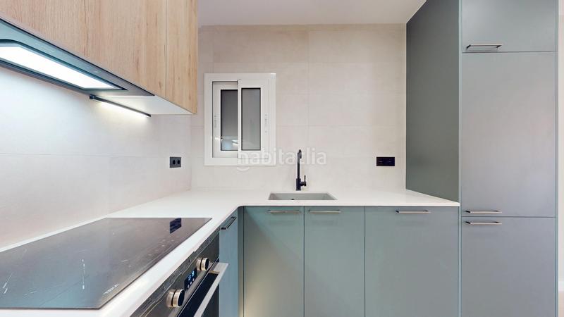 Foto 8090981a-82e0-45e4-8741-8b313fca512e. Ático  reformado en calle entença en Sant Antoni Barcelona