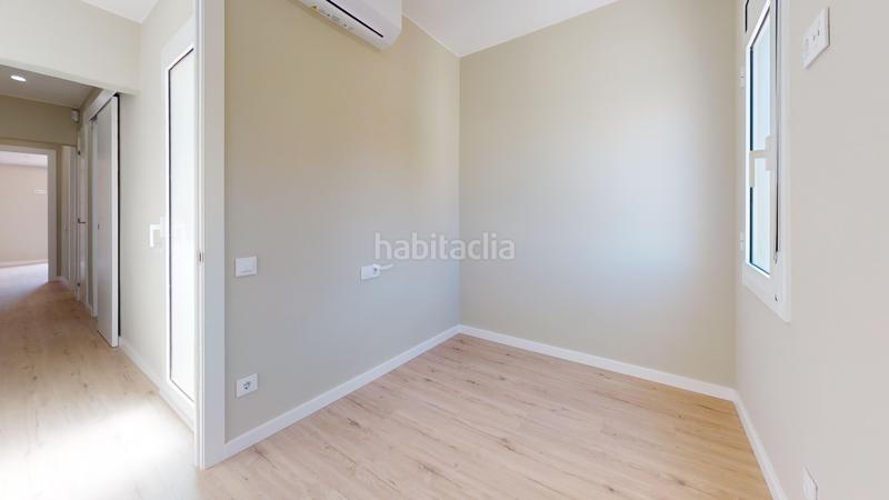 Foto 9e6c656c-95de-4041-8731-c6f6aa85abb2. Ático  reformado en calle entença en Sant Antoni Barcelona