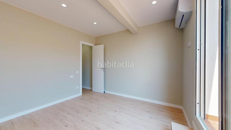 Foto a92502b2-734a-47df-b55f-1a4dd930723f. Ático  reformado en calle entença en Sant Antoni Barcelona