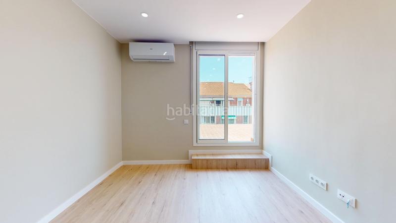 Foto c676fc15-62bc-4f11-8906-08c32ca016b6. Ático  reformado en calle entença en Sant Antoni Barcelona