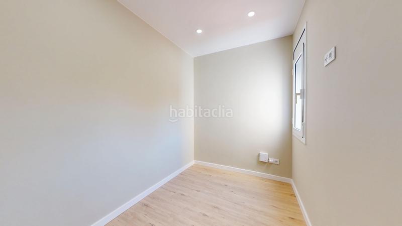 Foto fb31ac93-ff12-4b4d-ba81-283a69dc7ac7. Ático  reformado en calle entença en Sant Antoni Barcelona