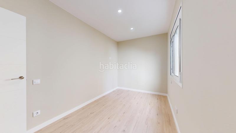 Foto 018f6ba5-9533-40dd-85c0-a4177bf2cafd. Piso  reformado en calle rossello en El Camp de l´Arpa del Clot Barcelona