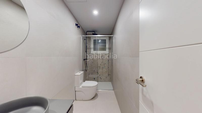 Foto c5fe52f3-d2c3-4e68-963b-44424e1d3f6d. Piso  reformado en calle rossello en El Camp de l´Arpa del Clot Barcelona