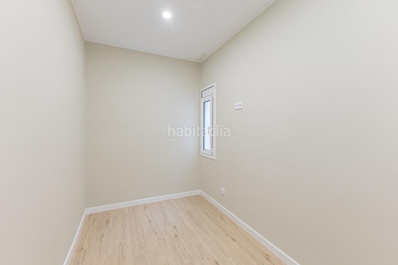 Foto 367d4784-f3af-4d90-8fef-7f54a888bf9e. Piso  reformado en daoiz i velarde en Sants Barcelona