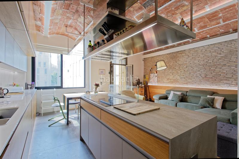 Foto 5ce136a8-e868-47b9-ac7b-e4d81e9666e4. Piso  histórico en general castaños en St. Pere - Sta. Caterina - El Born Barcelona