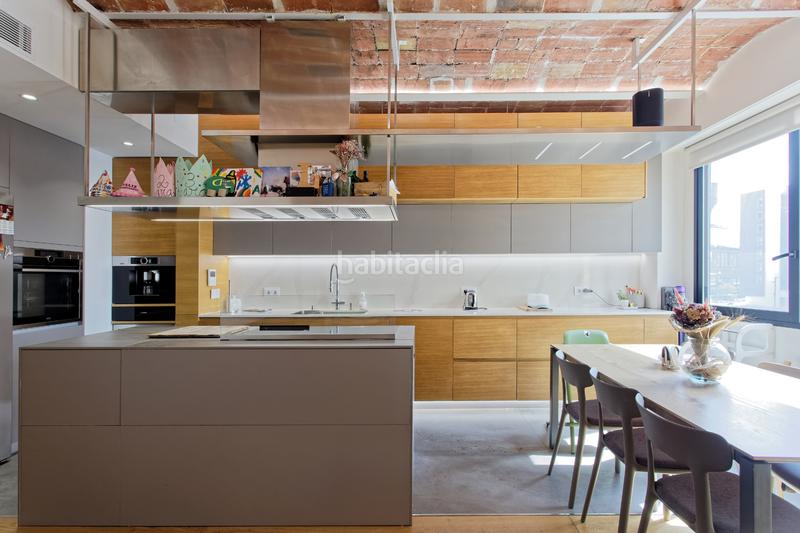 Foto 76855d25-a493-4cc7-9b8d-b1f24b5e42b0. Piso  histórico en general castaños en St. Pere - Sta. Caterina - El Born Barcelona