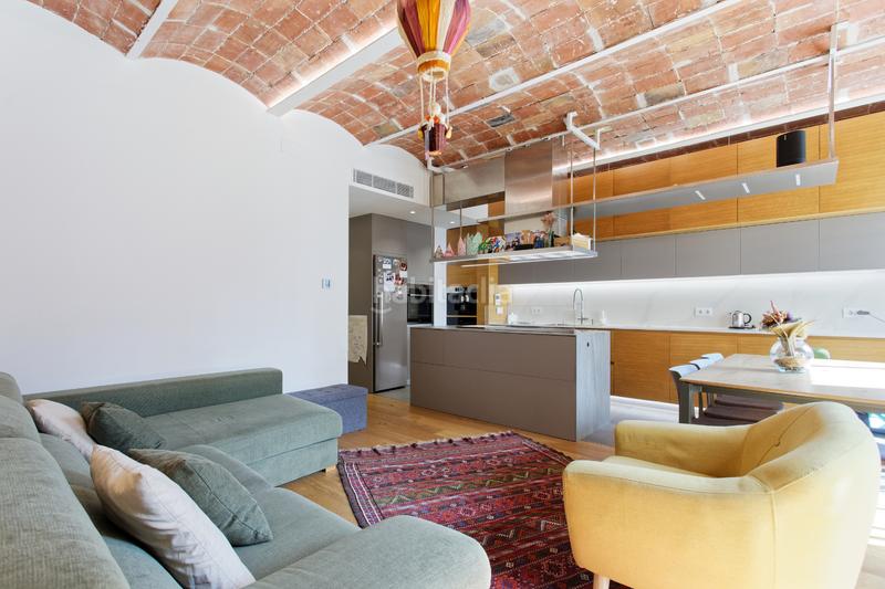 Foto 78f58a3e-4a9f-4264-add7-e5bf8580601a. Piso  histórico en general castaños en St. Pere - Sta. Caterina - El Born Barcelona