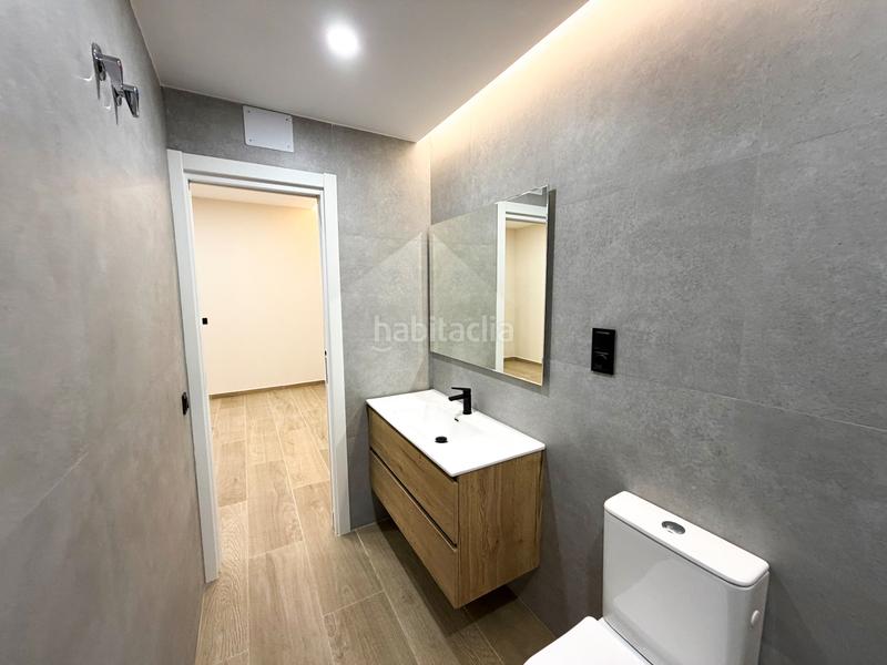 Foto 26a04ea6-804b-4ae1-9ad2-a884ce48f4a1. Dúplex duplex reformada en calle gomis, gracia en Barcelona