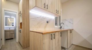 Duplex  Carrer de gomis. Duplex reformada en calle gomis, gracia