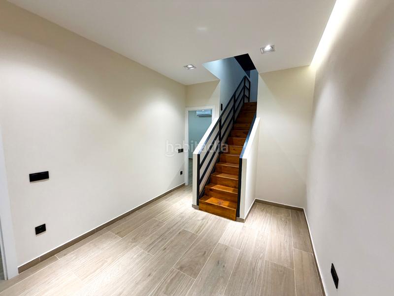 Foto 810fdde9-6f8d-4c3a-9601-c61de9502c6e. Dúplex duplex reformada en calle gomis, gracia en Barcelona