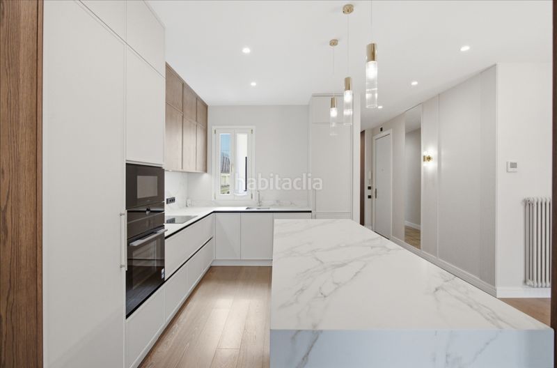 Foto 43a60c22-d4a9-4c25-bf6c-e8e2bddbb929. Àtic amb calefacció a Dreta de l´Eixample Barcelona