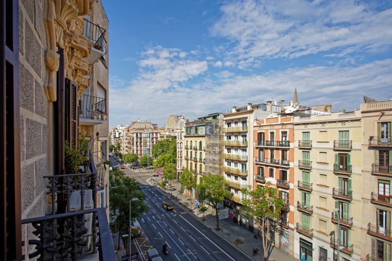 Foto 918637cd-0b49-47c9-95aa-a1f37e21f976. Àtic amb calefacció a Dreta de l´Eixample Barcelona