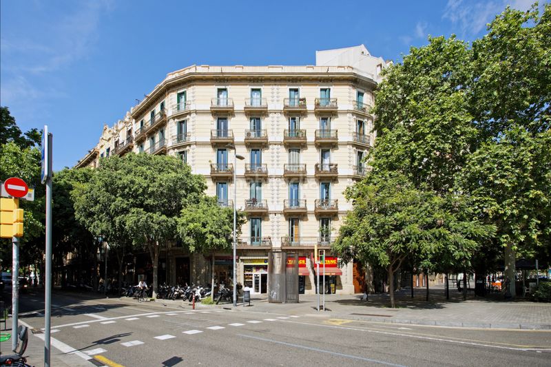 Foto bdf5f4d9-f572-4c06-85c6-e3a0e2637b26. Pis amb calefacció a Dreta de l´Eixample Barcelona