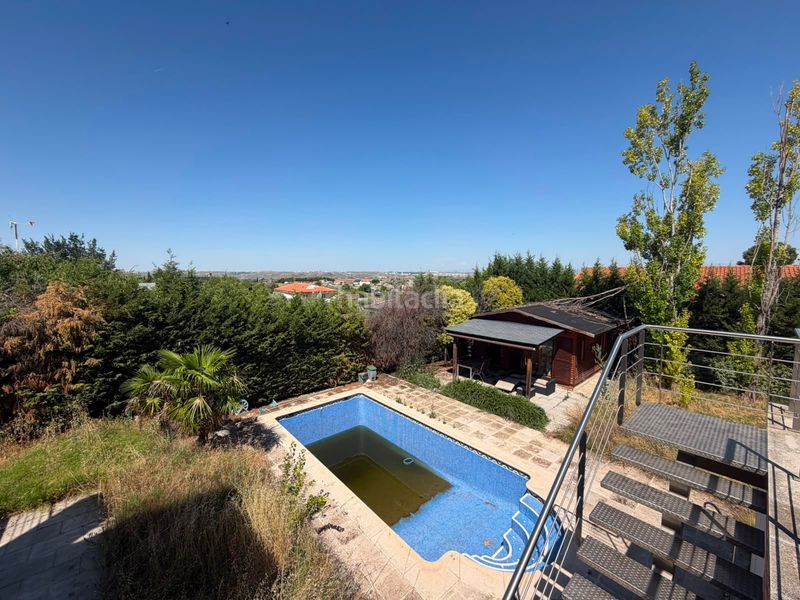 Foto 11e91fc1-809e-4f2d-85e7-4ec1ba620540. Casa amb aparcament piscina a Mejorada del Campo