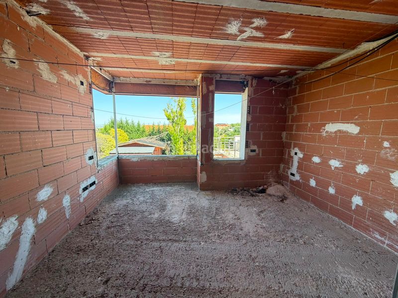 Foto edce5ffd-bfec-4983-82b3-28610ac81991. Casa amb aparcament piscina a Mejorada del Campo