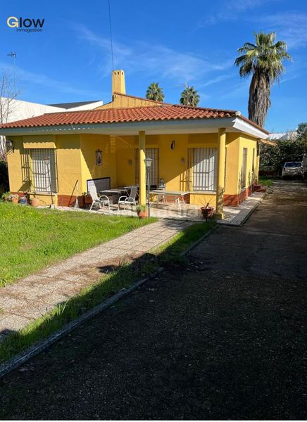 Foto 7f19a457-9a93-4204-91ed-be7d456df1f0. Chalet with heating parking pool in Ciudad Jardín Badajoz