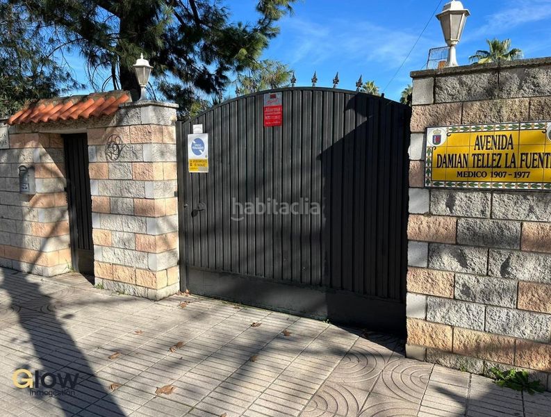 Foto c574388d-1f6f-4fcd-b41a-38dfbaf6532d. Chalet with heating parking pool in Ciudad Jardín Badajoz