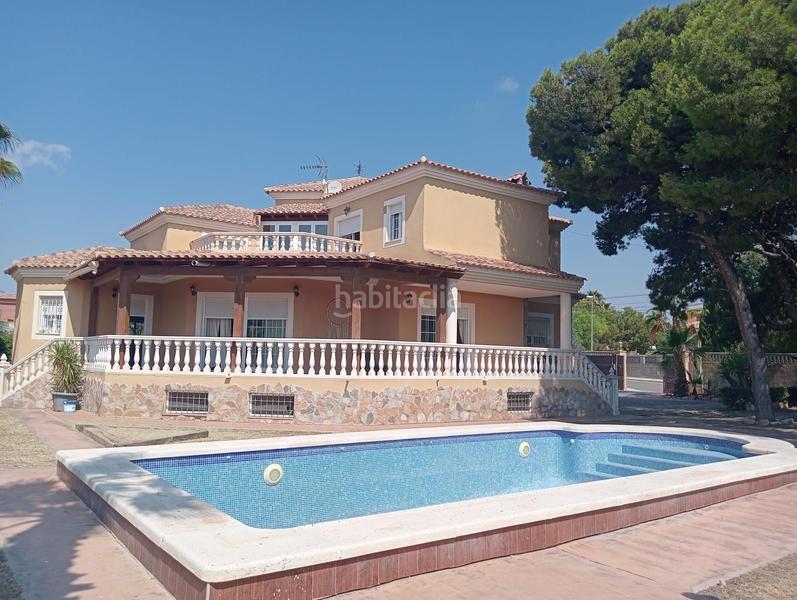 Foto a0d517f4-d630-40f5-83be-a9c90cee7b37. Chalet casa o chalet independiente en venta en calle de lalgeps, 20 en Mutxamel