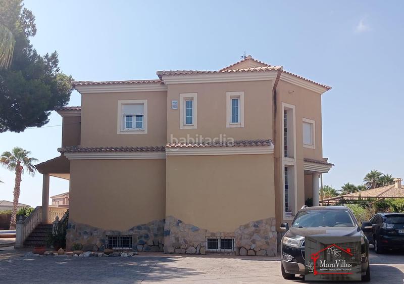 Foto af1b8b4a-0f05-4309-bc4d-f63fb5219a65. Chalet casa o chalet independiente en venta en calle de lalgeps, 20 en Mutxamel