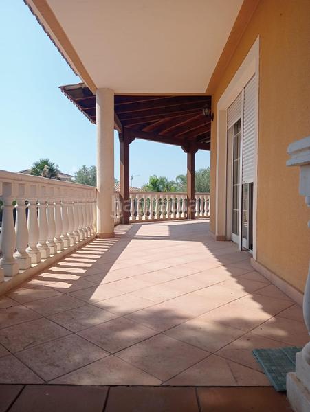 Foto b6c5faab-d0bf-410e-8b7c-23d69234f316. Chalet casa o chalet independiente en venta en calle de lalgeps, 20 en Mutxamel