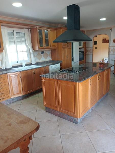 Foto ccf84b0f-1142-4d6d-a319-4c84f0d0dfd7. Chalet casa o chalet independiente en venta en calle de lalgeps, 20 en Mutxamel