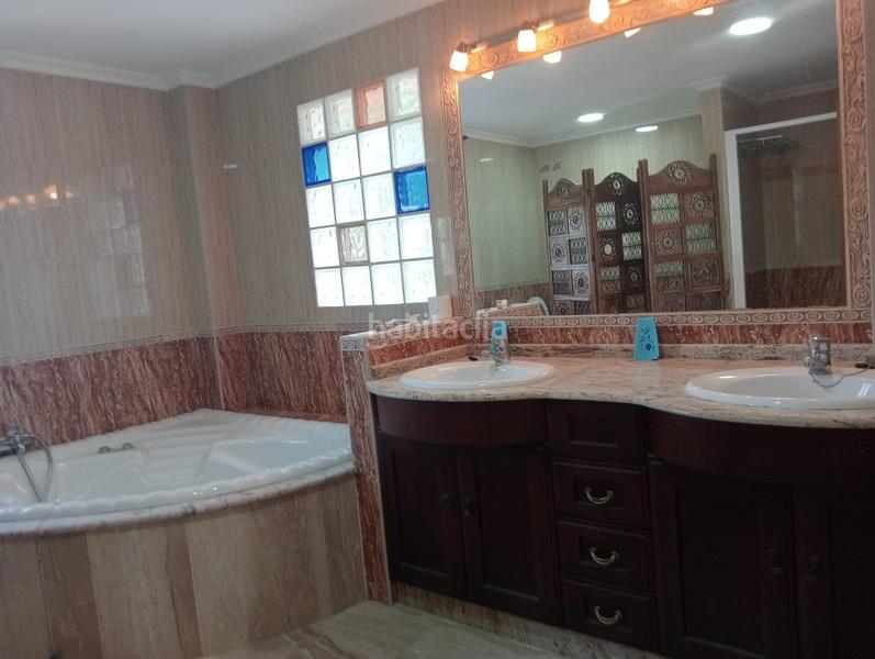 Foto d896be68-596f-4d83-b1ab-d3f5be937b55. Chalet casa o chalet independiente en venta en calle de lalgeps, 20 en Mutxamel