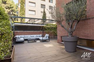 Piso  Avinguda de pedralbes. Fantástica vivienda en pedralbes/charming home in prestigious pe