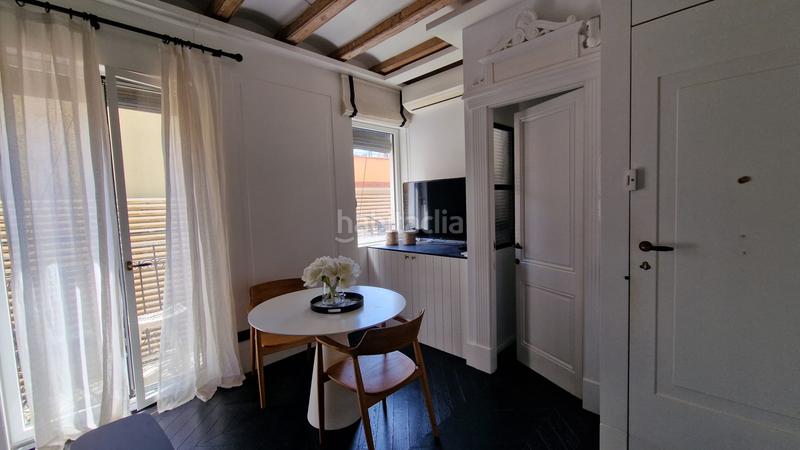 Foto 1d9d70a4-9d67-4c24-ab11-81e17a21c5ee. Alquiler piso fantástico piso junto al mar en Barceloneta Barcelona