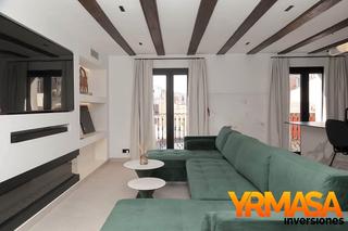 Attique  Carrer de santa anna. Elegancia y confor en inmueble de lujo en barcelona