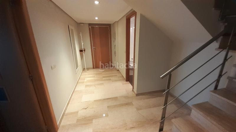 Foto 7dd33d05-c05f-4f31-be3d-64777f4f76ca. Miete dachwohnung in carrer de la vall de la ballestera 64 in Valencia