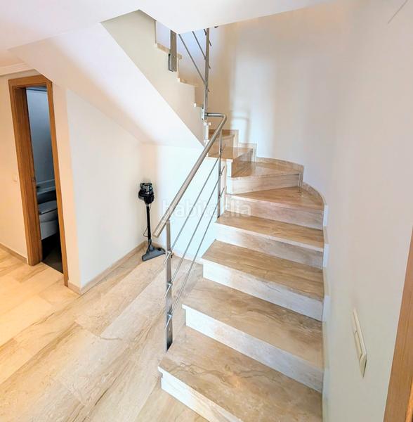 Foto 0269183b-04f5-43c4-ab36-40e831710c2b. Rent penthouse in carrer de la vall de la ballestera 64 in Valencia