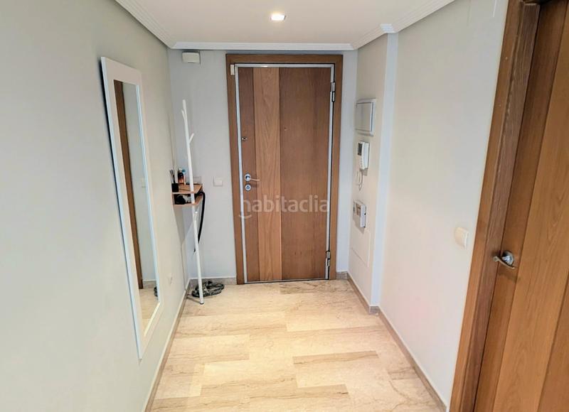 Foto 3ce702db-036b-4fe4-aa50-78c47e512f65. Rent penthouse in carrer de la vall de la ballestera 64 in Valencia