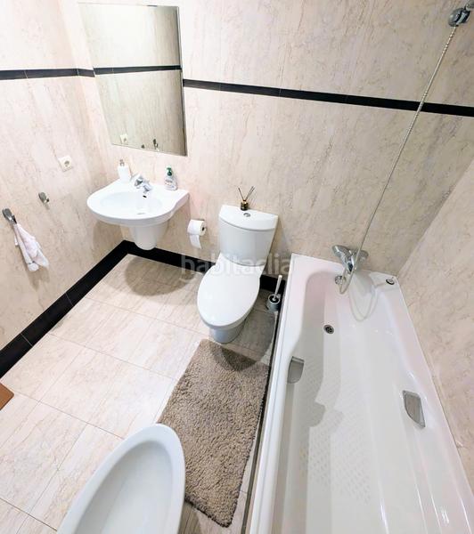 Foto 71aaf221-0a23-423b-b530-572ea9a0c1a8. Rent penthouse in carrer de la vall de la ballestera 64 in Valencia