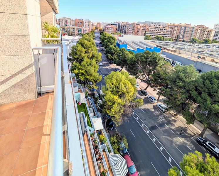 Foto ea8960fd-dee4-468c-9a00-46ed890827e4. Rent penthouse in carrer de la vall de la ballestera 64 in Valencia