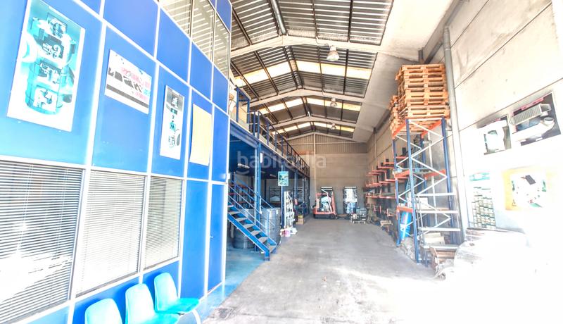 Foto b8387024-f8cf-4a2b-8910-4d0c0d8b3058. Capannone industriale in n-234 56 in Estivella