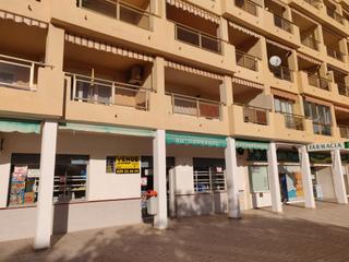 Locale commerciale in Urbanització play-puig les marines 14b. ¡oportunidad única para emprender tu propio negocio con vista al