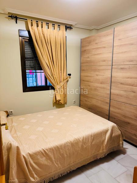 Foto 2392343c-4307-4996-b1ea-d0b17714c931. Casa a schiera con parcheggio in Poniente-Norte - Miralbaida - Parque Azahara Córdoba