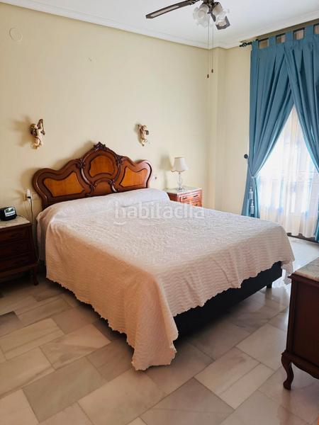 Foto eed511dc-142c-4fb3-8c31-1093b2691434. Casa a schiera con parcheggio in Poniente-Norte - Miralbaida - Parque Azahara Córdoba