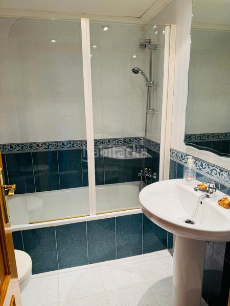 Foto 08b3fe42-5e2e-42e0-a6e1-cad3f48cf115. Maison jumelée avec parking dans Poniente-Norte - Miralbaida - Parque Azahara Córdoba