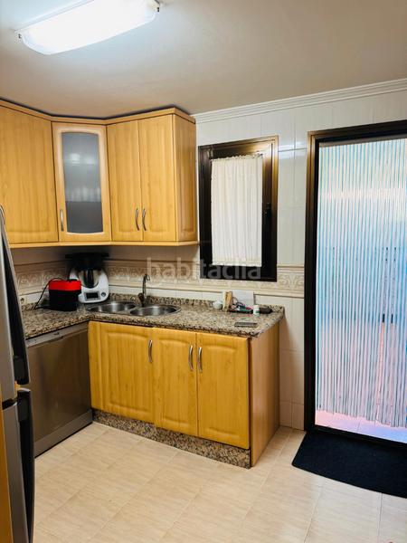 Foto fa3c3580-9c29-46af-a0da-b5cda3596e73. Maison jumelée avec parking dans Poniente-Norte - Miralbaida - Parque Azahara Córdoba