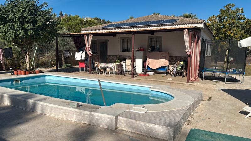Foto 99c10dbe-3a84-403b-8d07-bc08575f00a8. Chalet mit pool in Villarrubia Córdoba