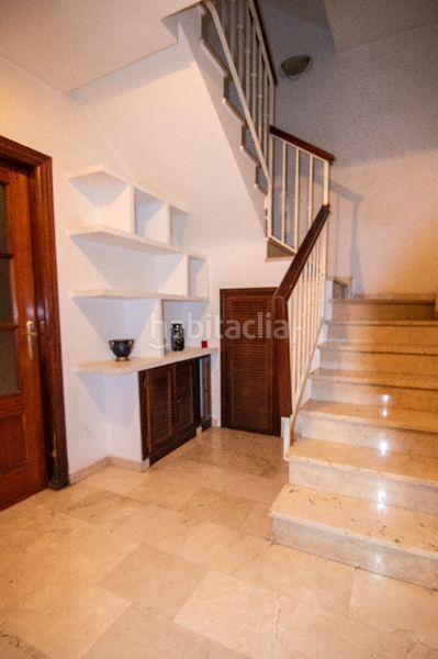 Foto b8f091e2-8a58-4d20-8628-ae40fa5f33cc. Casa adosada en Ogíjares