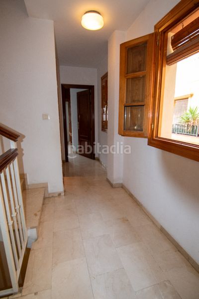 Foto cbbca7bb-af51-4f96-a53b-0375c7901a2b. Casa adosada en Ogíjares