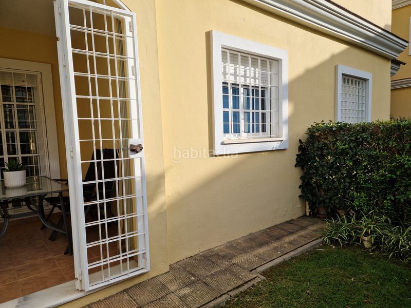 Foto be3786bf-dd63-45d3-ada5-9474c00a0b91. Casa adossada amb calefacció aparcament piscina a La Antilla